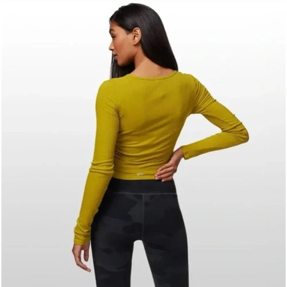 alo Gather Long Sleeve Rib Crop Top Chartreuse NWT XS